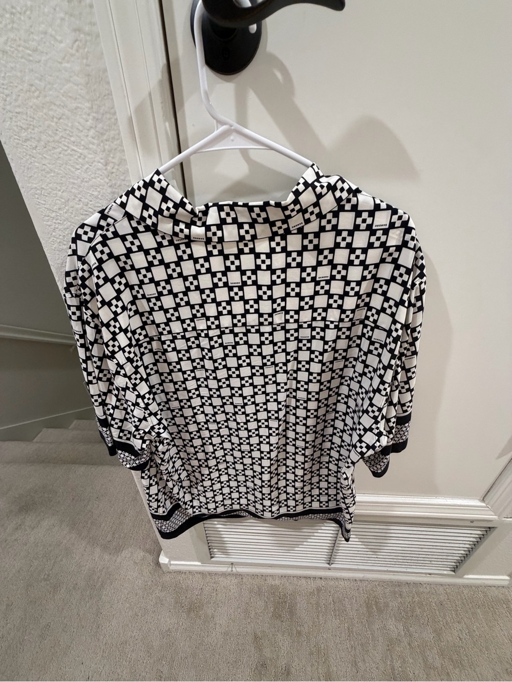 SANDRO Square Cross Motif Flowing Blouse in Black/White Size XL - Picture 10 of 11